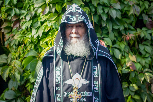 Епископ Чистопольский Игнатий поздравил схиархимандрита Сильвестра (Кулькова) с 85-летием со дня рождения