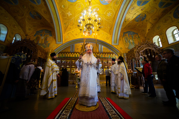 В праздник Преображения Господня глава Татарстанской митрополии совершил Литургию в Зилантовом монастыре