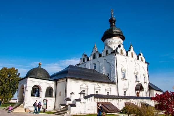 Успенский собор Свияжского монастыря отметил 460-летие со дня первого освящения