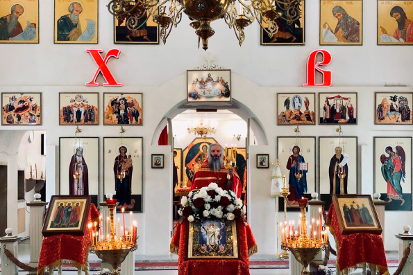 В Воскресенском Новоиерусалимском архиерейском подворье Казани отметили престольный праздник