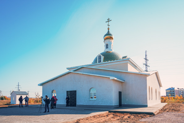 В новопостроенном храме города Азнакаево состоялась первая Божественная литургия