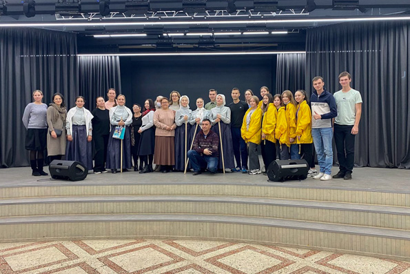 Участники театральной студии молодежного отдела Казанской епархии посетили со спектаклем Нижнекамск, Елабугу и Набережные Челны