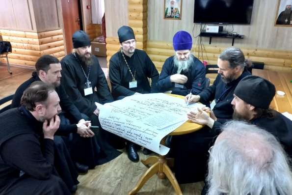 Представители Казанской епархии посетили семинар по развитию сестринского и добровольческого служения в Екатеринбурге