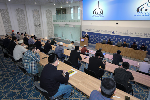 Митрополит Кирилл выступил перед учащимися Болгарской исламской академии