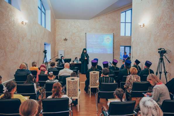 В Бугульме состоялось пленарное заседание Рождественских чтений Альметьевской епархии