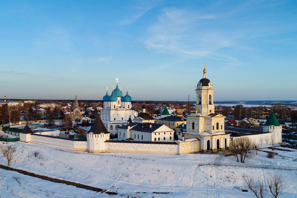 Софийский приход Казани организовал поездку в Высоцкий и Владычний монастыри города Серпухова