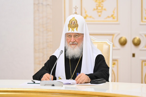 Святейший Патриарх Кирилл: Церковь должна оставаться свободной от сегрегации по иммунному признаку и принимать всех стремящихся ко Христу