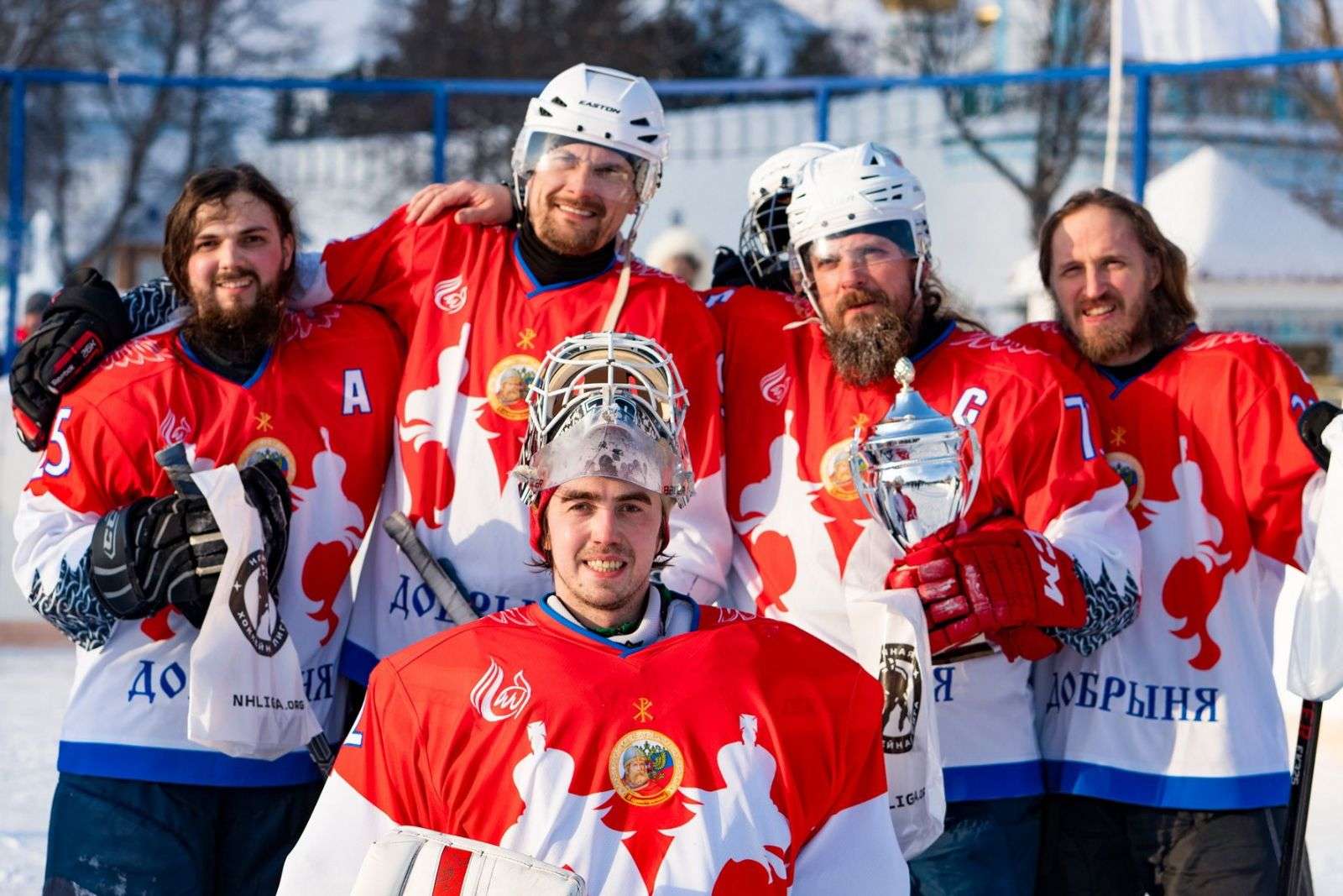 Приглашаем поддержать хоккейную команду Казанской епархии