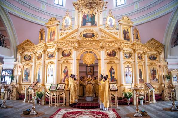 В день памяти святого Игнатия Богоносца митрополит Кирилл совершил Литургию в Казанско-Богородицком монастыре