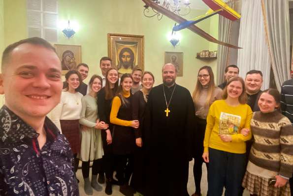 Казанская молодежь обсудила со священником вопросы, касающиеся участия христиан в политической жизни общества