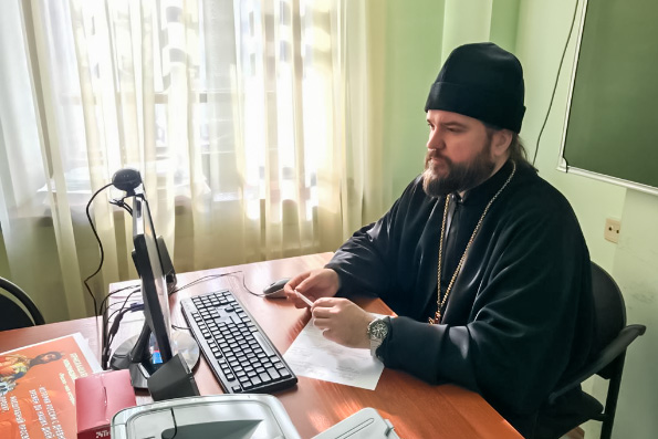 Казанский священник принял участие в онлайн-совещании Синодального отдела религиозного образования