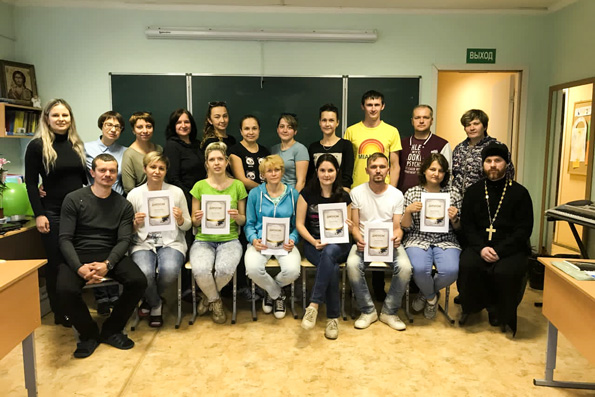 Казанский приход организовал занятия по русскому языку для слабослышащих людей