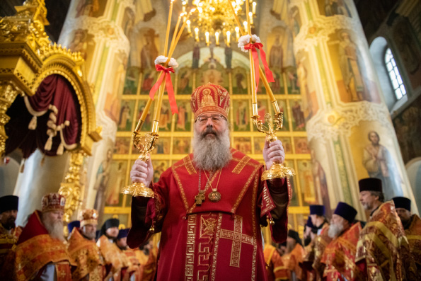 В день памяти священномученика Ермогена митрополит Кирилл совершил Литургию в Благовещенском соборе Казани