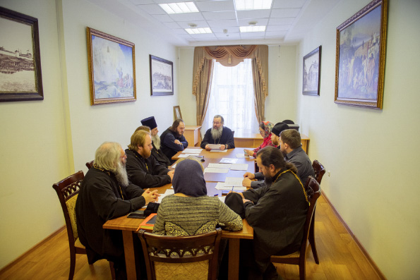 Митрополит Кирилл провёл первое совещание Координационного совета милосердия Казанской епархии