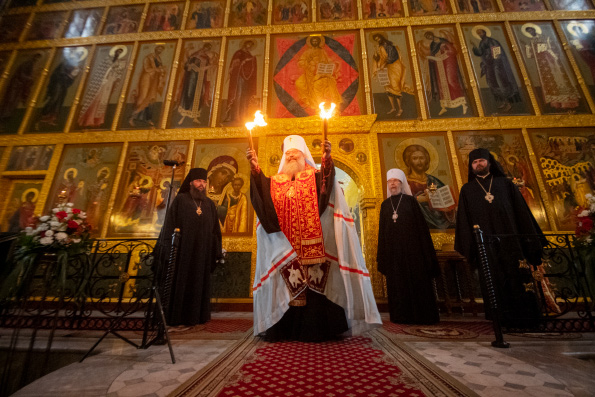 Митрополит Кирилл возглавил Пасхальную великую вечерню в Благовещенском соборе Казани