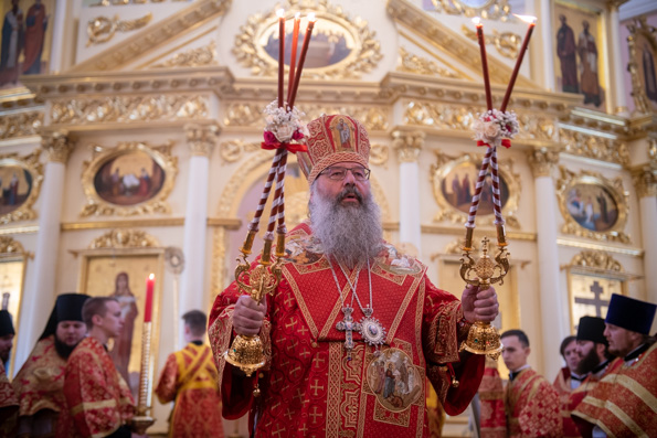 В Светлую субботу митрополит Кирилл совершил Литургию в Богородицком монастыре Казани
