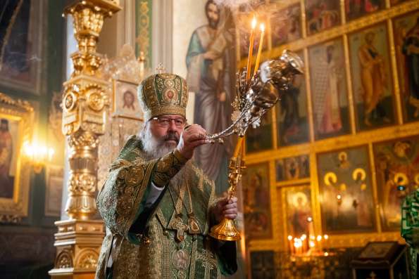 В праздник Входа Господня в Иерусалим митрополит Кирилл совершил Литургию в Благовещенском соборе Казани