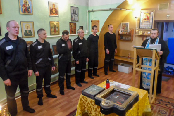 В седмицу Крестопоклонную священнослужители Татарстанской митрополии совершили молебны в исправительных учреждениях республики