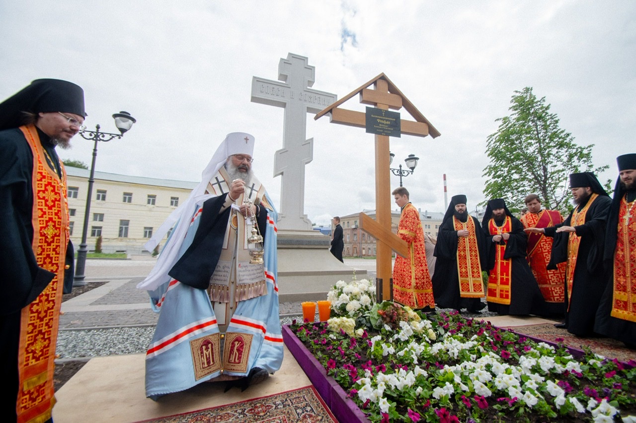 В день памяти Иоанна Богослова митрополит Кирилл совершил Литургию в Богородицком монастыре Казани
