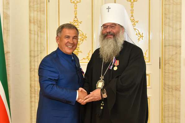 Митрополит Кирилл удостоен государственной награды Республики Татарстан