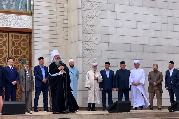 Митрополит Кирилл поприветствовал участников традиционного съезда мусульман «Изге Болгар жыены»