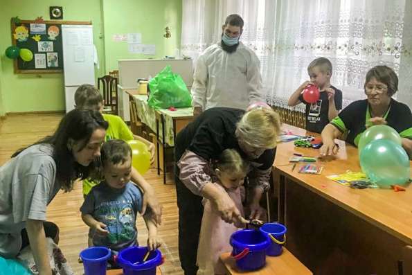 В День защиты детей чистопольский священнослужитель посетил районную больницу 