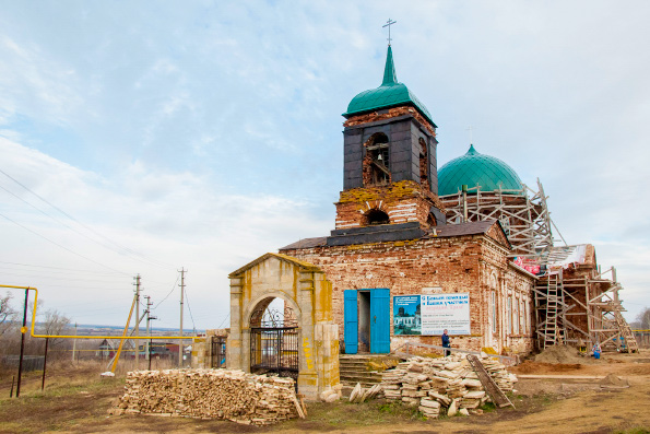 В селе Кураково продолжается реставрация храма святых Космы и Дамиана