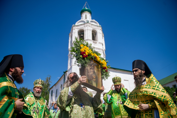 Митрополит Кирилл возглавил престольные торжества в Иоанно-Предтеченской обители города Казани