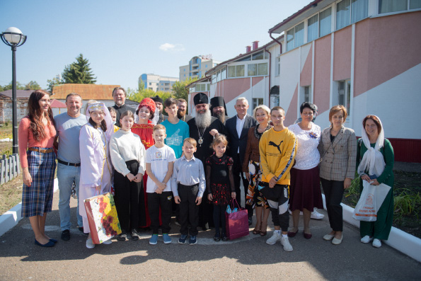 Глава Татарстанской митрополии посетил Елабужский детский дом