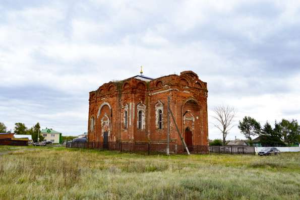 В храме равноапостольного князя Владимира в селе Левашево впервые за последние 90 лет состоялась Литургия