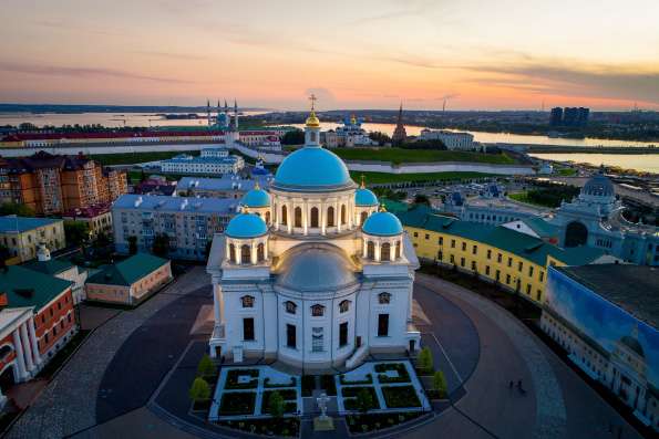 Священный Синод отметил общецерковное значение воссоздания собора Казанской иконы Божией Матери в столице Татарстана