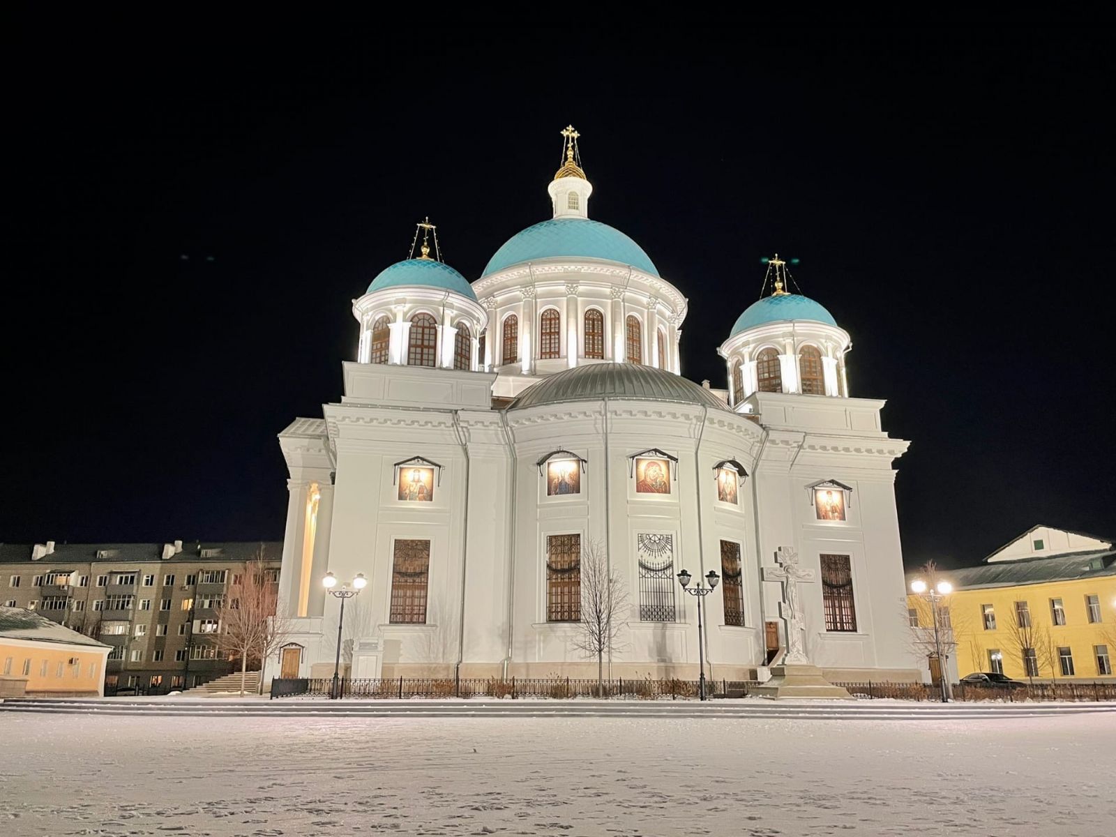 В канун Недели 25-й по Пятидесятнице митрополит Кирилл совершил всенощное бдение в Казанском соборе