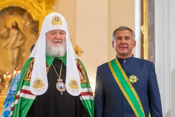 Святейший Патриарх Кирилл поздравил Президента Республики Татарстан Рустама Минниханова c 65-летием со дня рождения