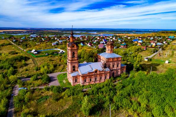 В старинном сельском храме Татарстана выступит ансамбль Свияжского Богородице-Успенского мужского монастыря