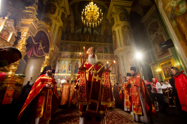 Молодежный отдел Казанской епархии объявляет набор добровольцев, желающих оказать помощь во время архиерейского пасхального ночного богослужения