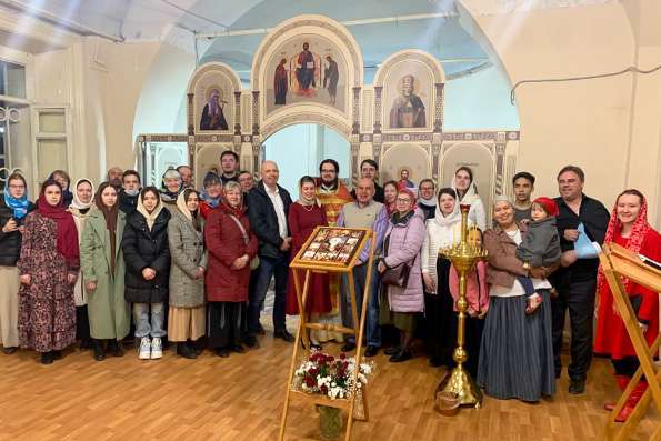 В Николо-Гостинодворском храме Казани впервые за 100 лет встретили Светлое Христово Воскресение