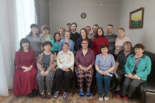 Священнослужитель из Аксубаевского благочиния встретился с постояльцами социально-реабилитационного отделения КЦСОН «Нежность»
