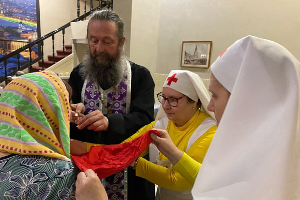 Жители Донбасса причастились Святых Христовых Таин в казанском пункте временного размещения