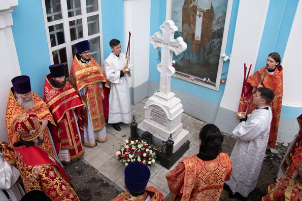 В Казанской епархии молитвенно почтили память Николая Ильминского