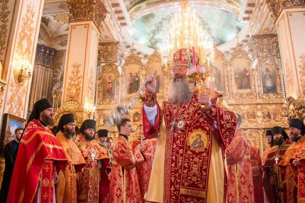 В день отдания праздника Пасхи митрополит Кирилл совершил Литургию в Раифском монастыре