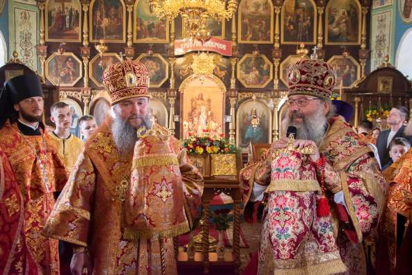 В канун Недели о расслабленном митрополит Кирилл возглавил всенощное бдение в Борисоглебском храме Казани
