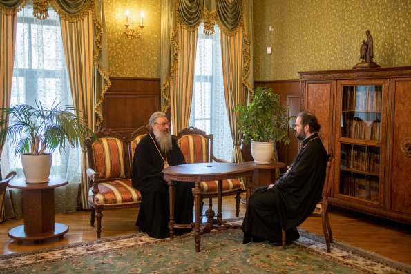 Состоялась рабочая встреча главы Татарстанской митрополии с епископом Альметьевским Мефодием