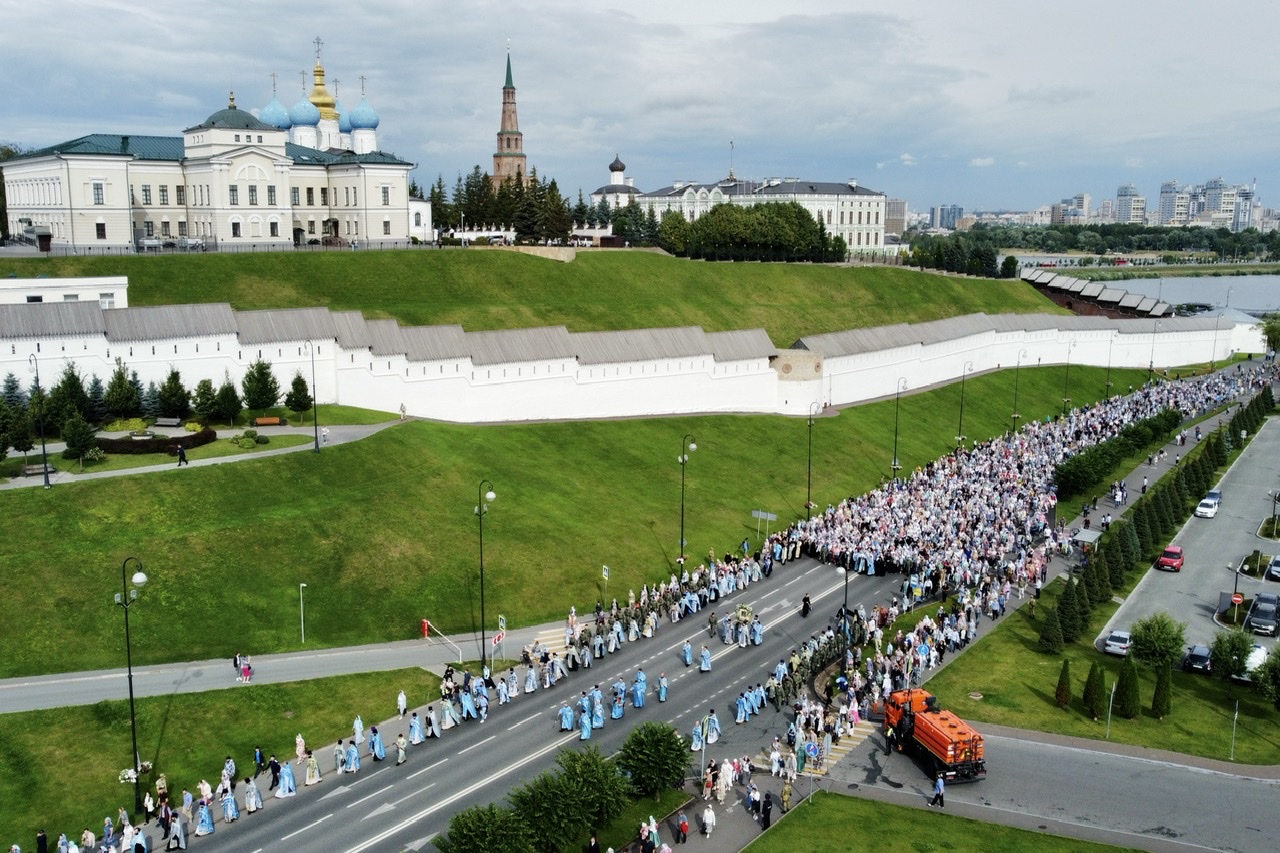В столице Татарстана состоялся традиционный крестный ход с Казанской иконой Божией Матери