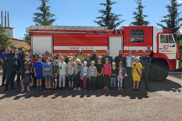 В пожарной части Чистополя прошел открытый урок по пожарной безопасности