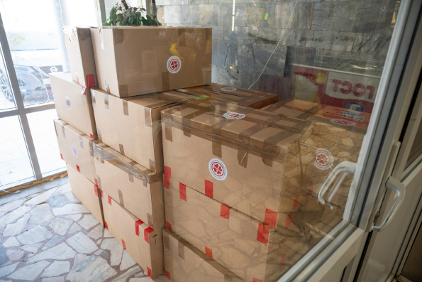 Татарстанская митрополия отправила 5 тонн гуманитарного груза в центр помощи беженцам с Украины